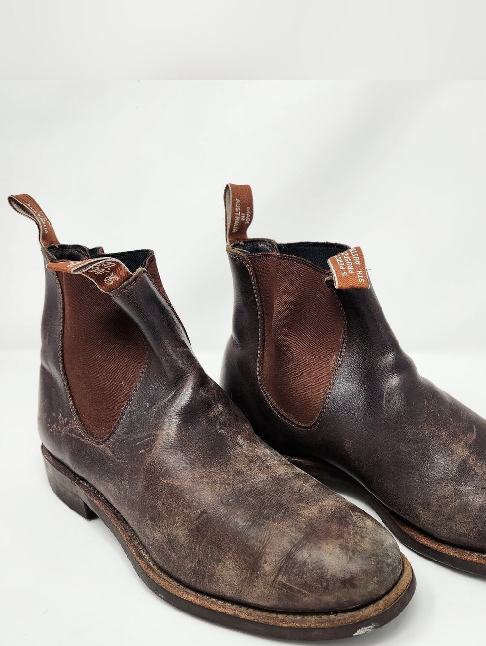 R.M. Williams Men's Dark Brown Leather Chelsea Boots Oil Resistant Soles Vintage